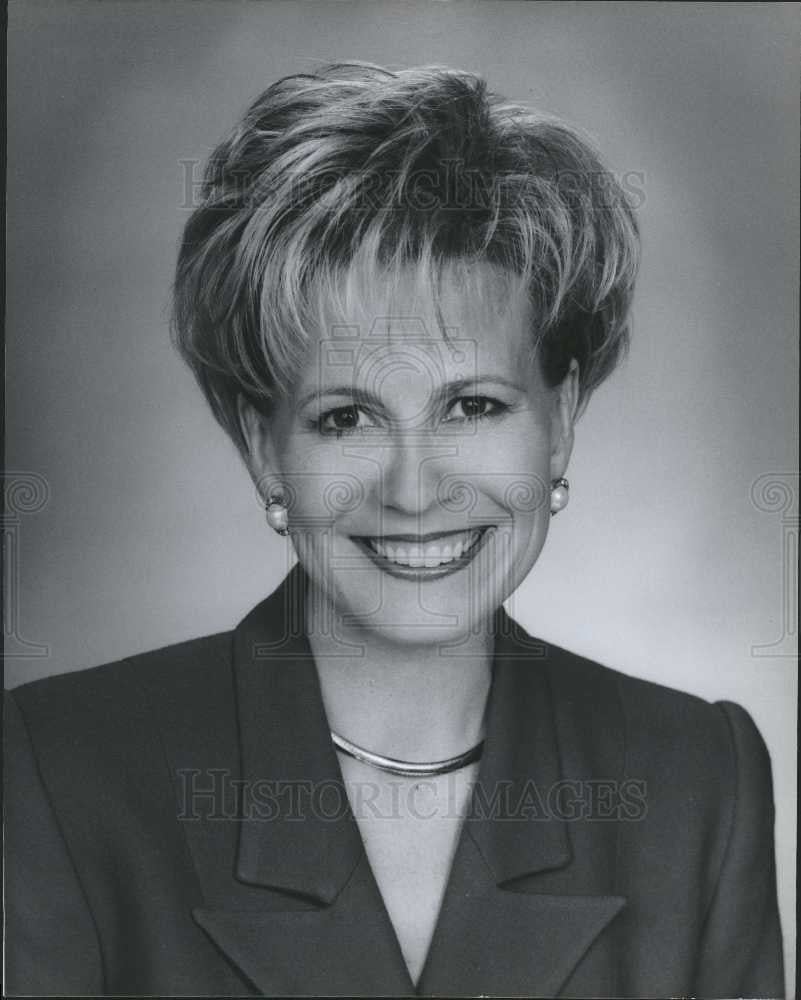 Press Photo Shelle smith reporter - Historic Images