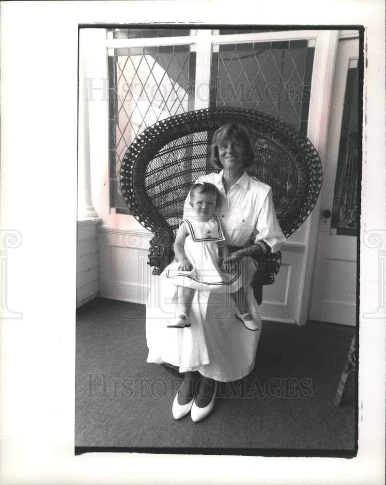 1988 Press Photo Sandy Williams Smith of La Jolla, - Historic Images