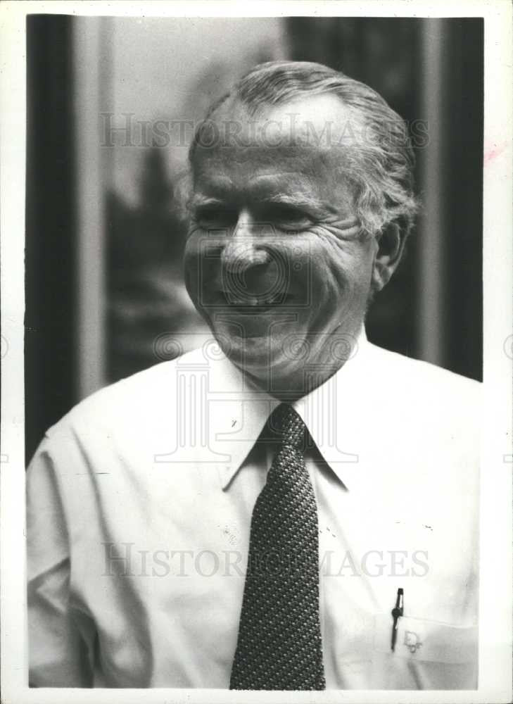 1985 Press Photo Roger B. Smith Gm&#39;ll target buyers - Historic Images