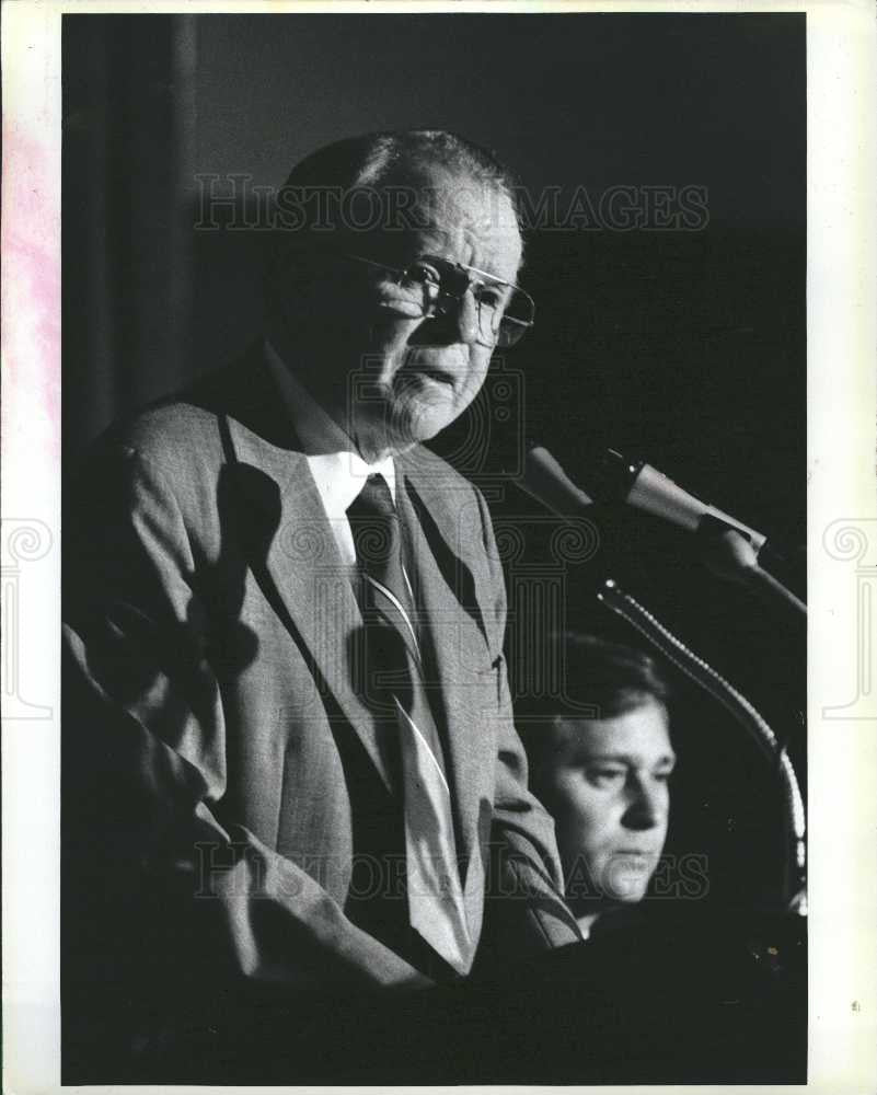 1985 Press Photo Roger Smith Gov. Blanchend GM - Historic Images