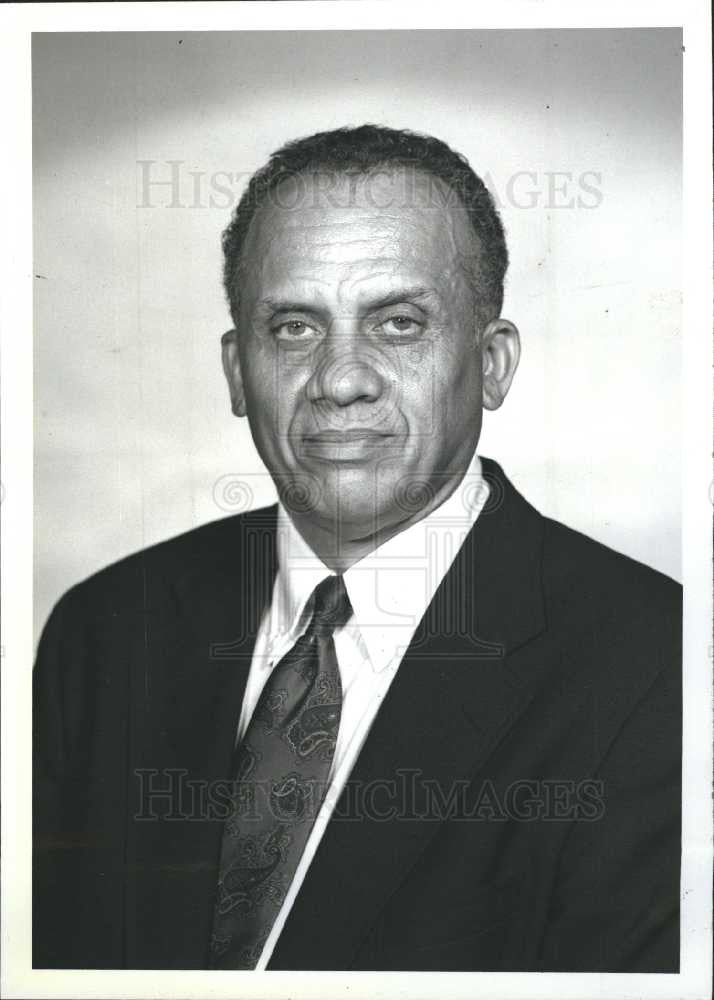 1992 Press Photo John Codwell housing director - Historic Images