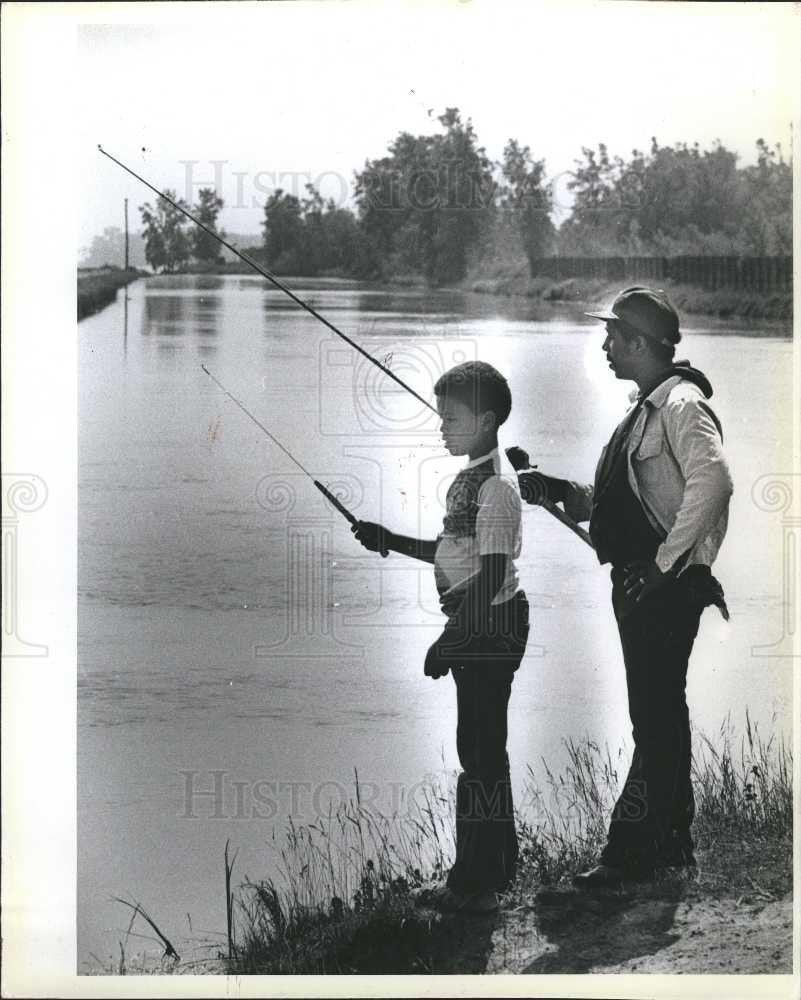 1979 Press Photo fishing Clifford Head Austin - Historic Images