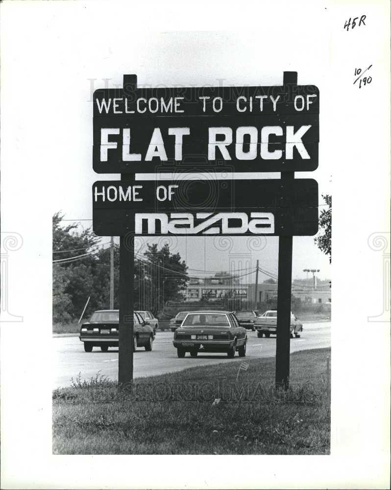 1989 Press Photo Welcome to Flat Rock, Home of Mazda - Historic Images