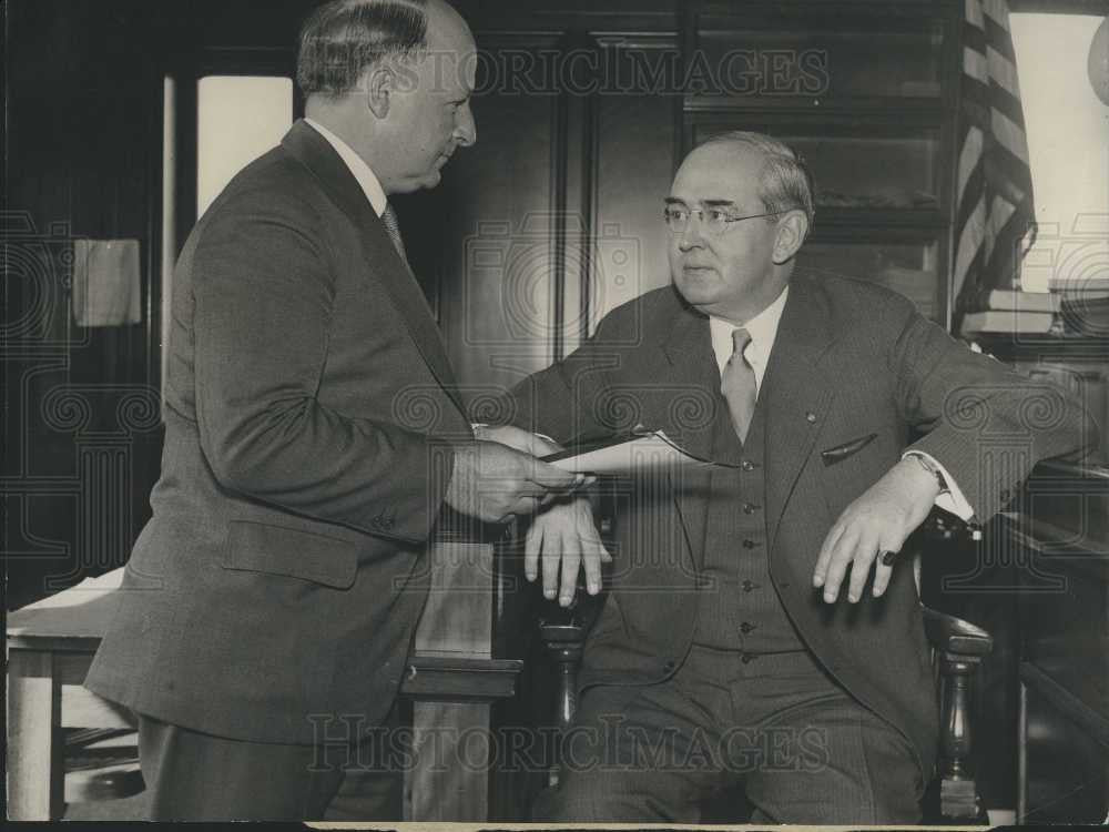 1933 Press Photo Arthur Vandenberg Harry Foy senator - Historic Images