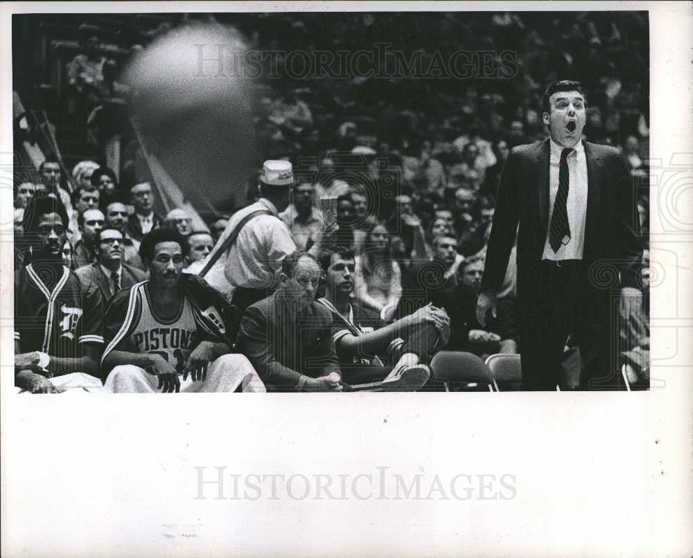 1970 Press Photo Bill van Breta Kolff Detroit Pistons - Historic Images
