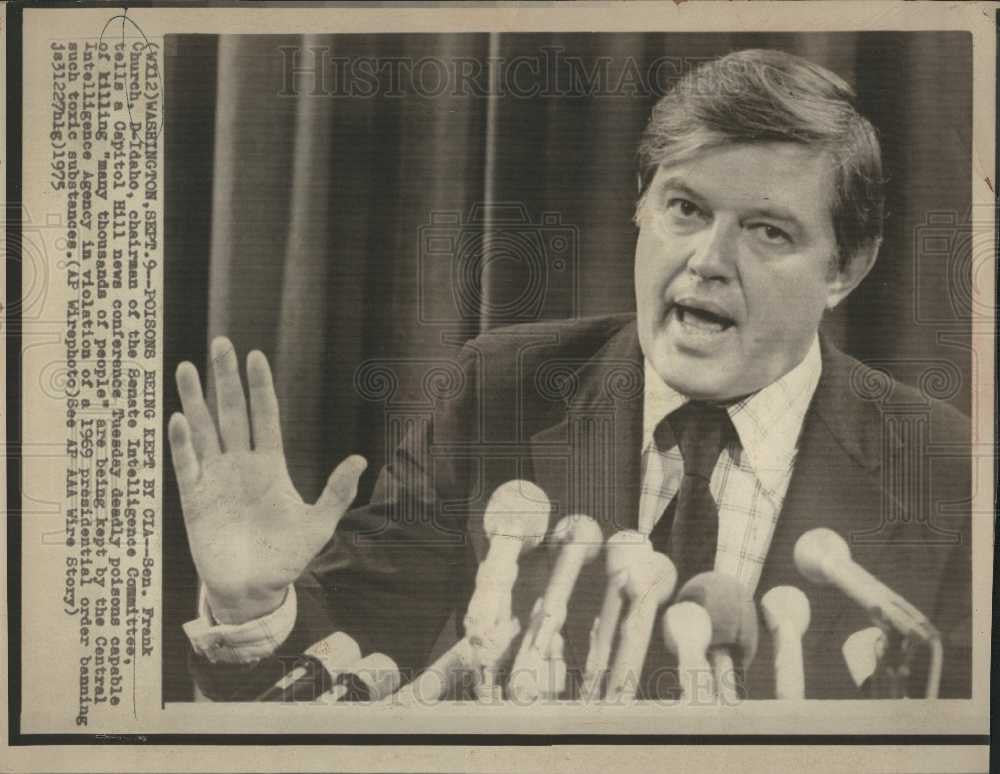 1975 Press Photo Senator Frank Church CIA Poisons - Historic Images