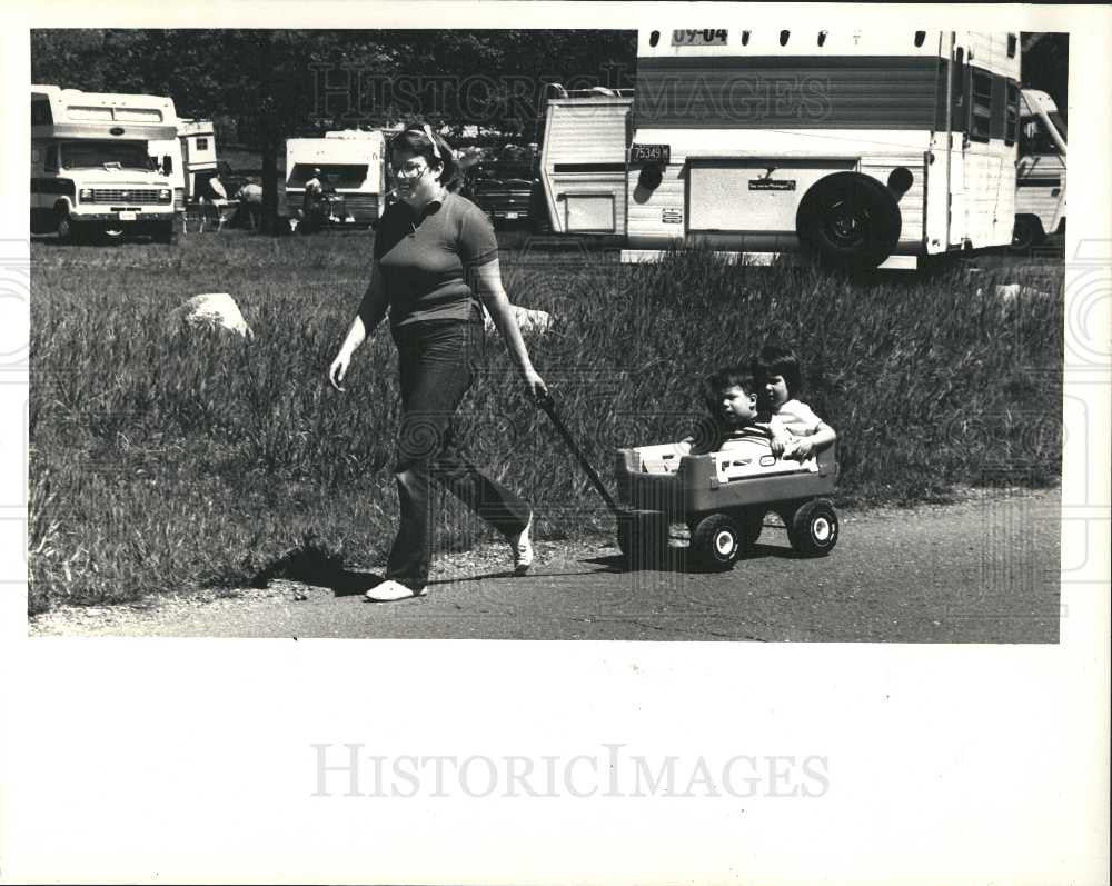 Press Photo park - Historic Images