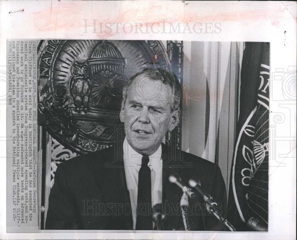 1968 Press Photo Clark Clifford Defense Secretary - Historic Images
