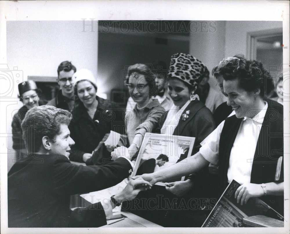 1960 Press Photo Van Cliburn Pianist Piano - Historic Images