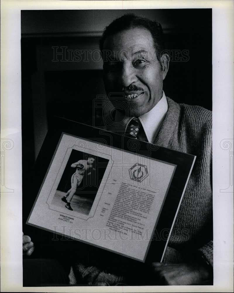 Press Photo Stanley Evans boxer Michigan - Historic Images