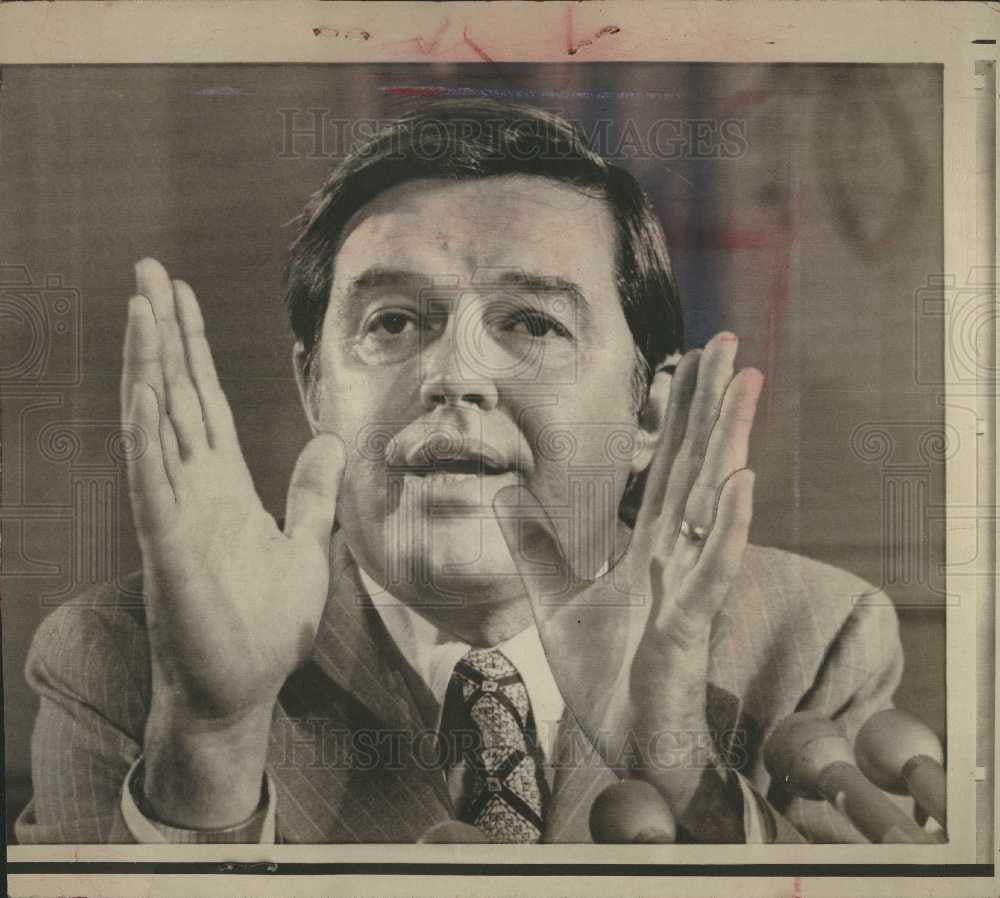 1974 Press Photo Frank Church Politician - Historic Images