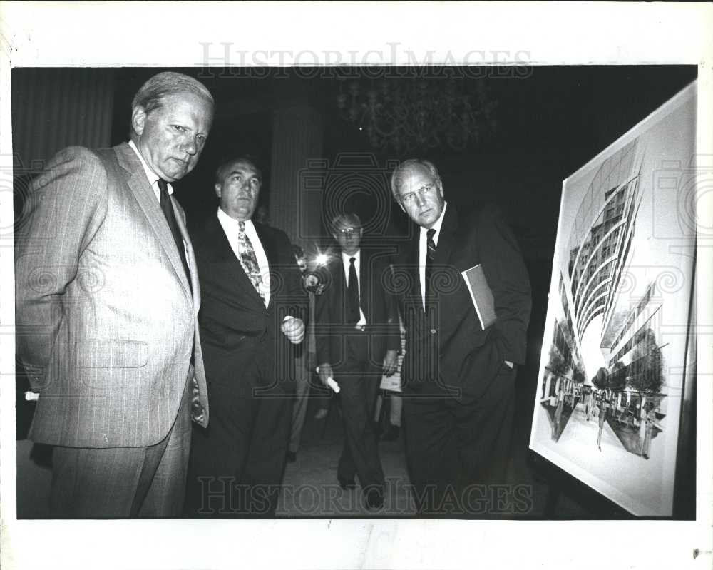 1992 Press Photo Peter Stroh,  gov engler, dick cheney. - Historic Images