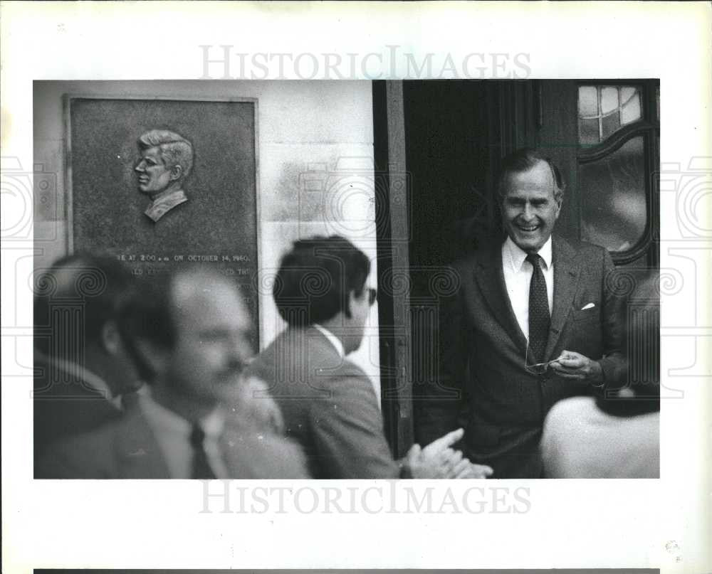 1986 Press Photo Vice President, George Bush, 1988 - Historic Images