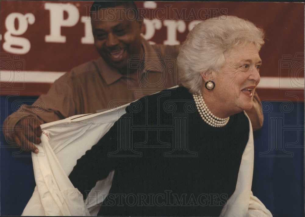 1990 Press Photo Barbara Bush First Lady - Historic Images