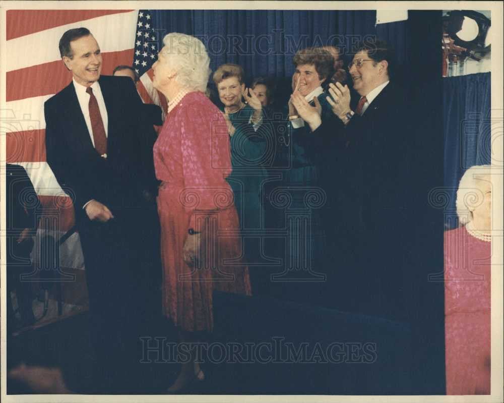 1990 Press Photo George Bush President Republican - Historic Images