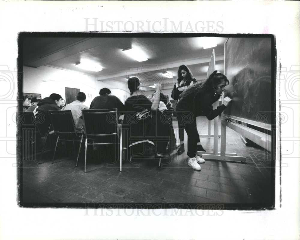 1993 Press Photo gang  common-identity group - Historic Images