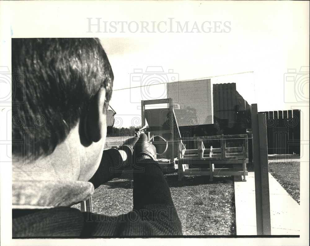 1987 Press Photo John - Historic Images