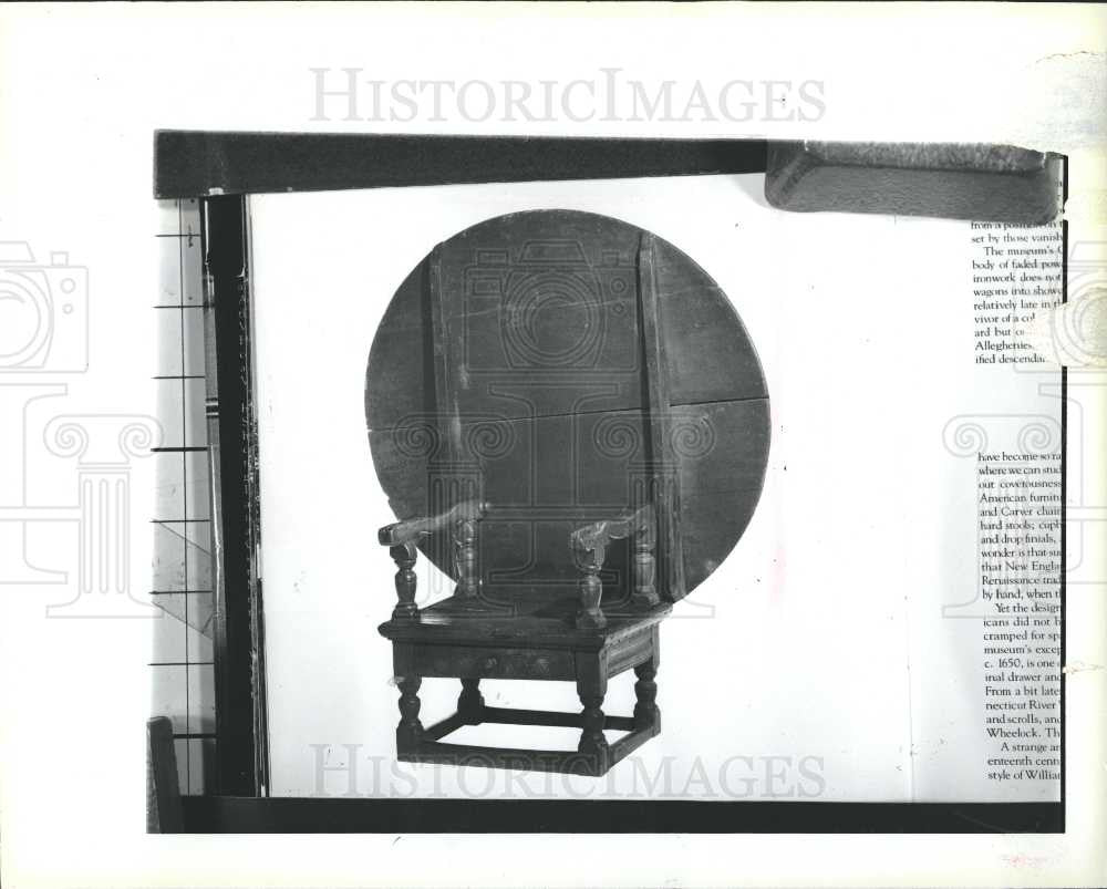 1985 Press Photo Rare Oak Chair-Table Massachusetts - Historic Images
