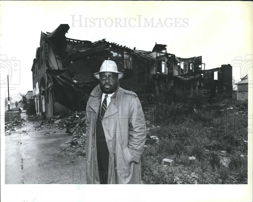 1990 Press Photo Carl Taylor gang expert Grand Valley - Historic Images