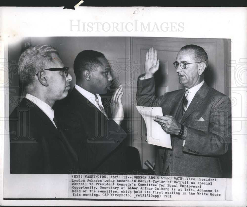 1964 Press Photo Hobart Taylor council Johnson - Historic Images