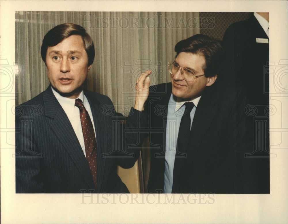 1985 Press Photo Rick Cole politician Jim Blanchard - Historic Images