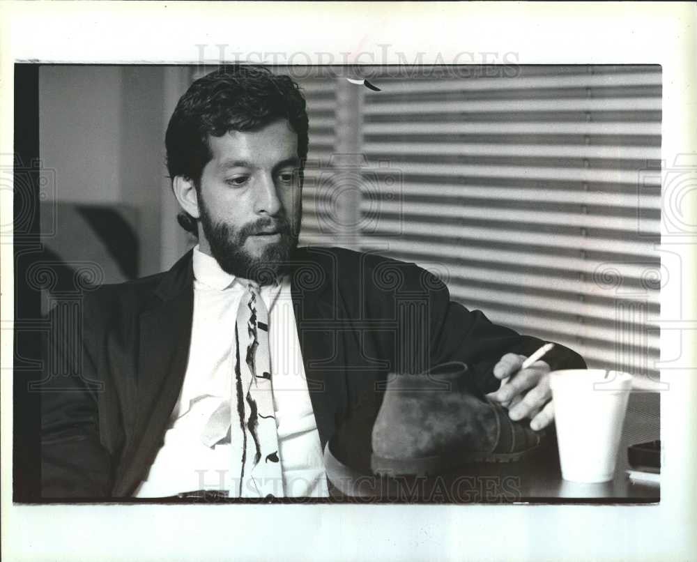 1984 Press Photo Lawyer - Historic Images