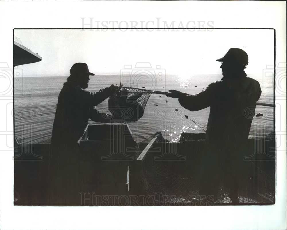 1992 Press Photo fish fishing whitefish crew - Historic Images