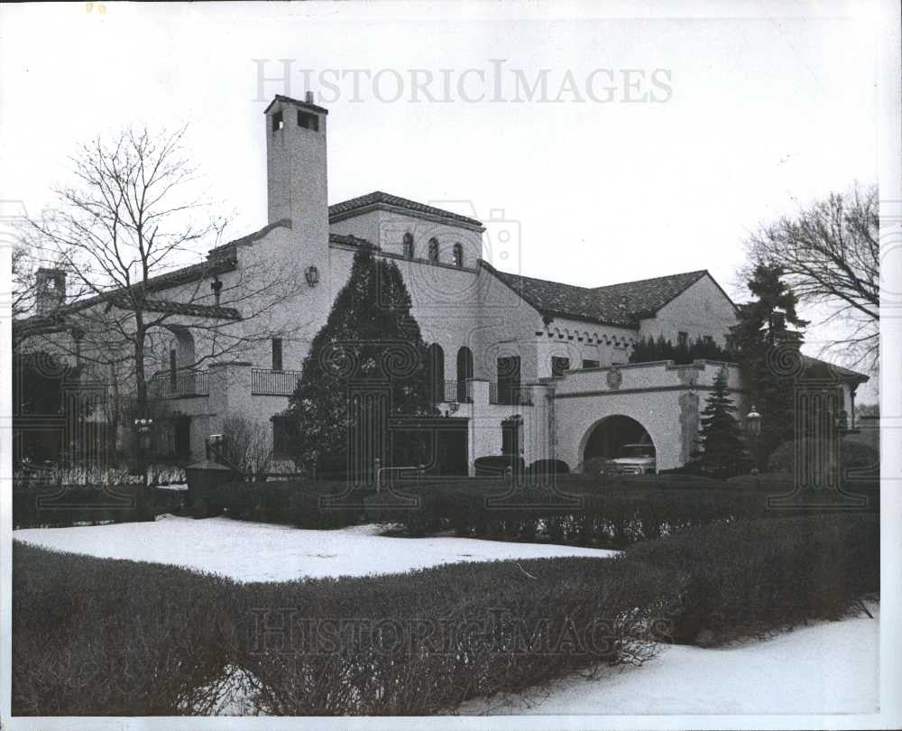 1971 Press Photo FISHER HOME AT 383 COMPLEX, LAWRANCE M - Historic Images