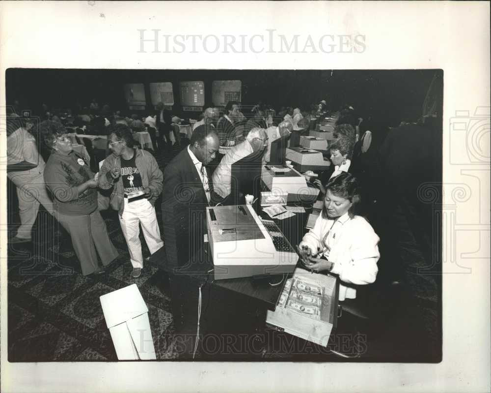 1989 Press Photo Shelli - Historic Images