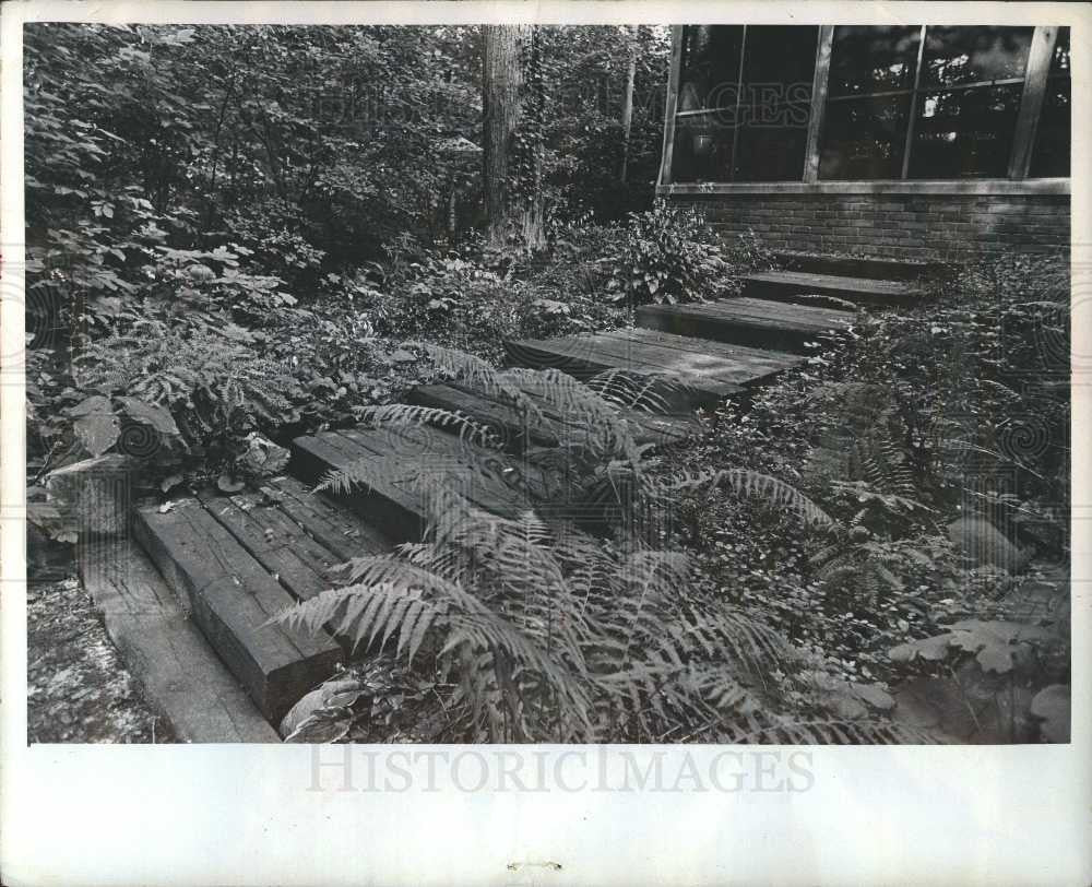 Press Photo Cottage - Historic Images