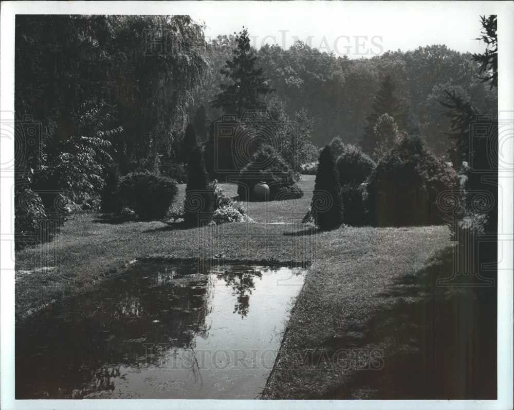 Press Photo International friendship Garden - Historic Images