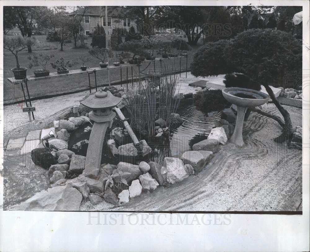 1990 Press Photo Garden - Historic Images