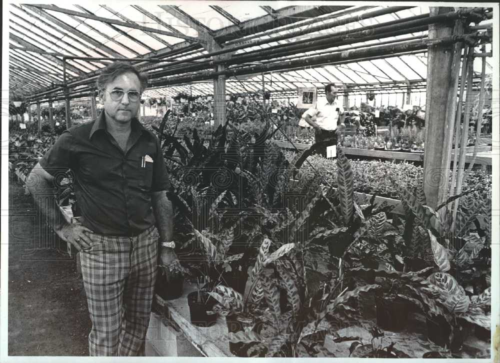 1981 Press Photo Joe Colasanti,Tropical Gardens - Historic Images