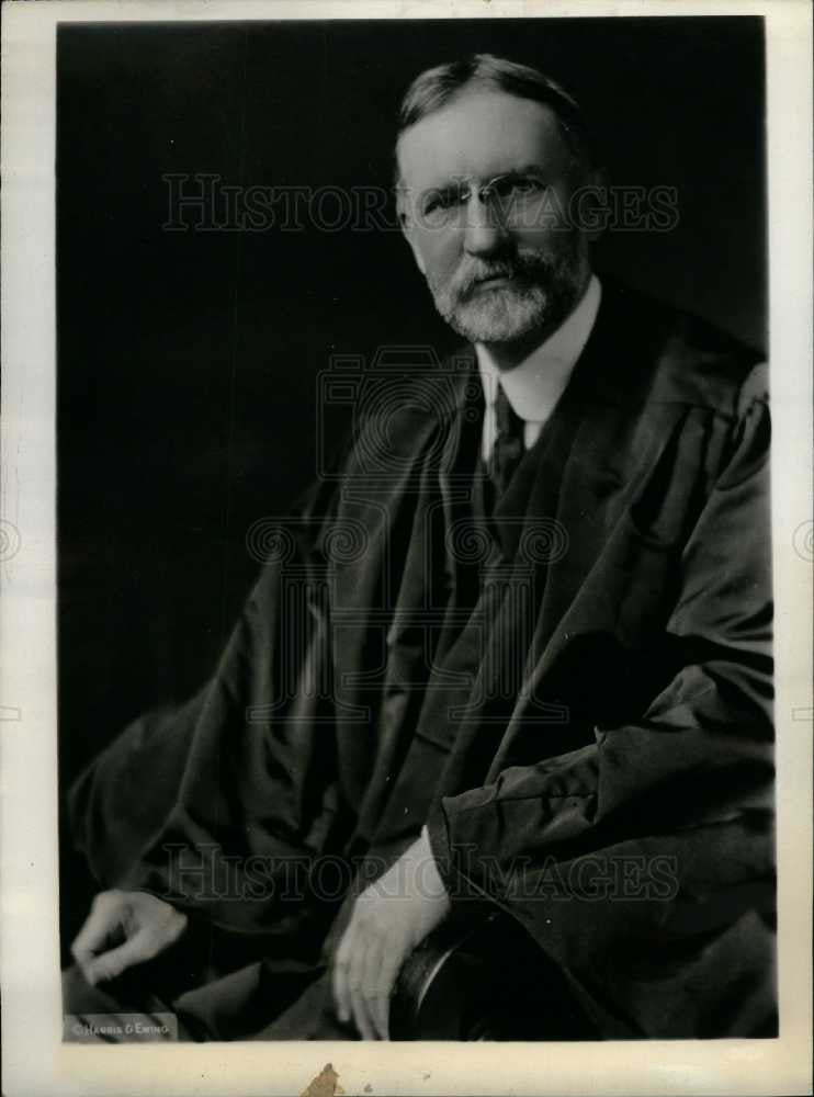 1935 Press Photo Justice George Sutherland - Historic Images