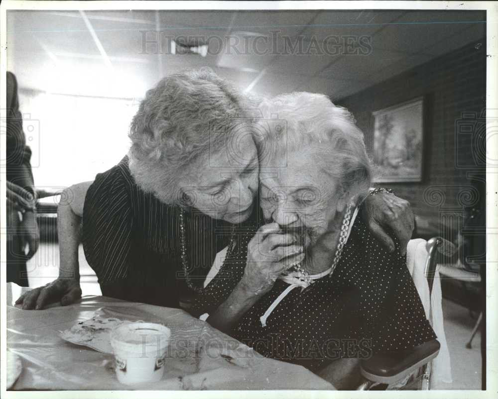 1990 Press Photo Bertha Edwards - Historic Images