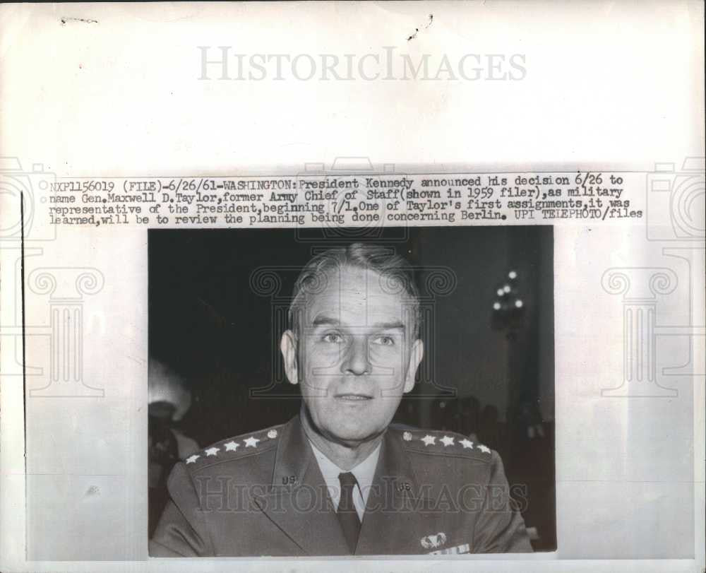 1961 Press Photo Army Chief  General Taylor Kennedy - Historic Images