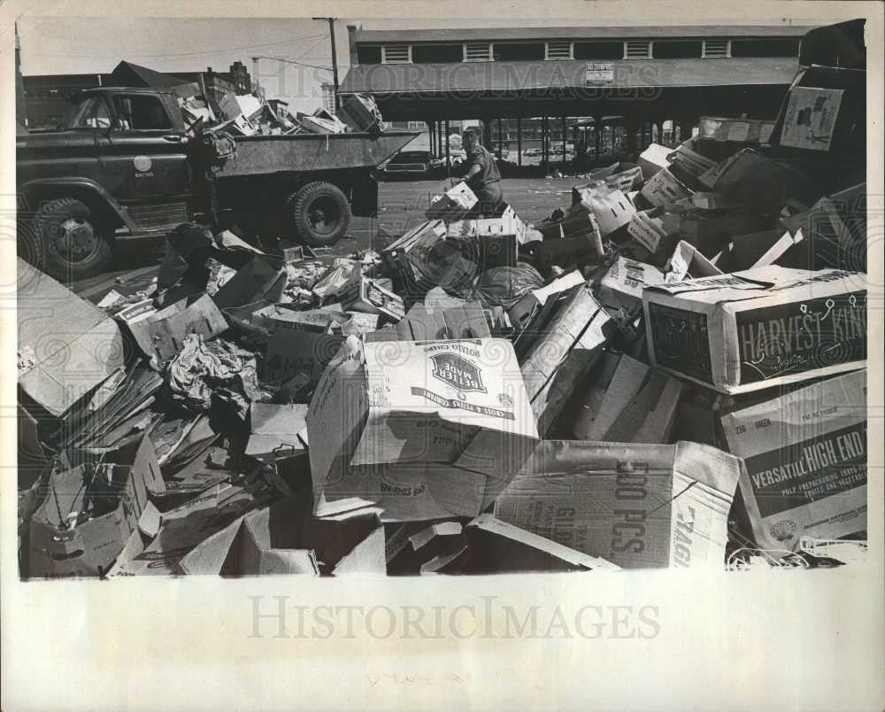 1971 Press Photo garbage strike - Historic Images