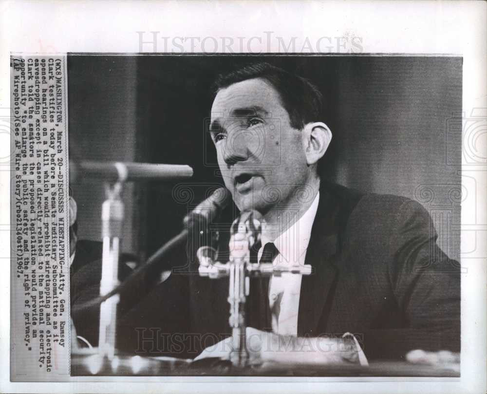 1967 Press Photo Ramsey Clark Attorney General privacy - Historic Images