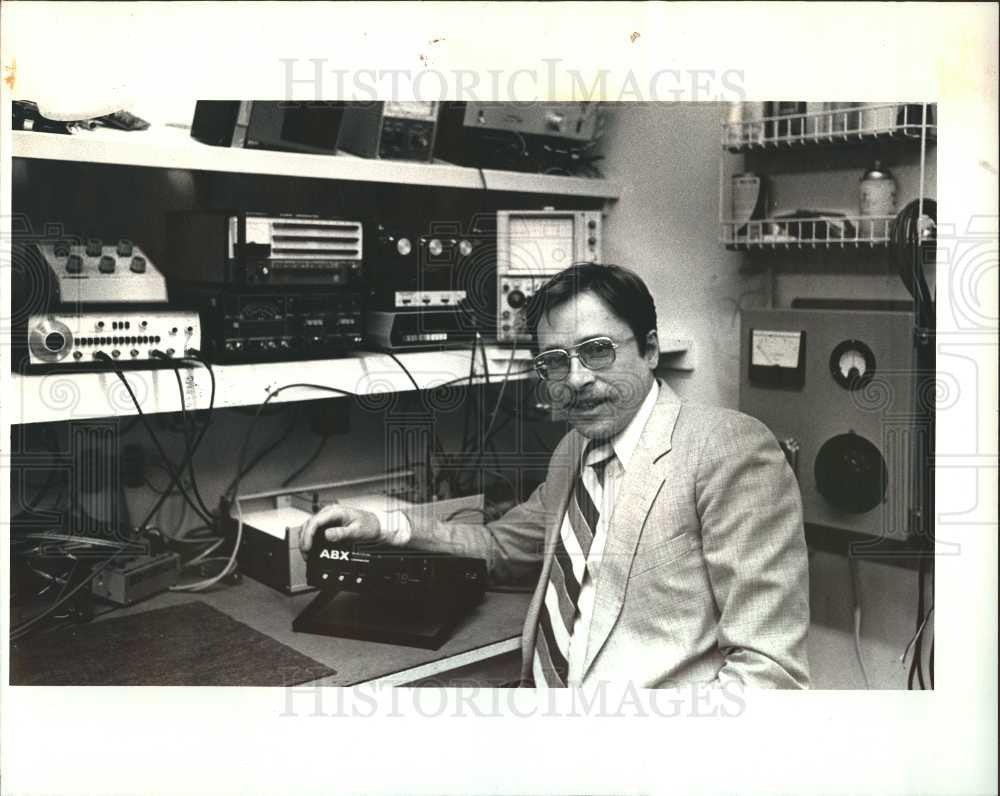 1987 Press Photo David Clark - Historic Images