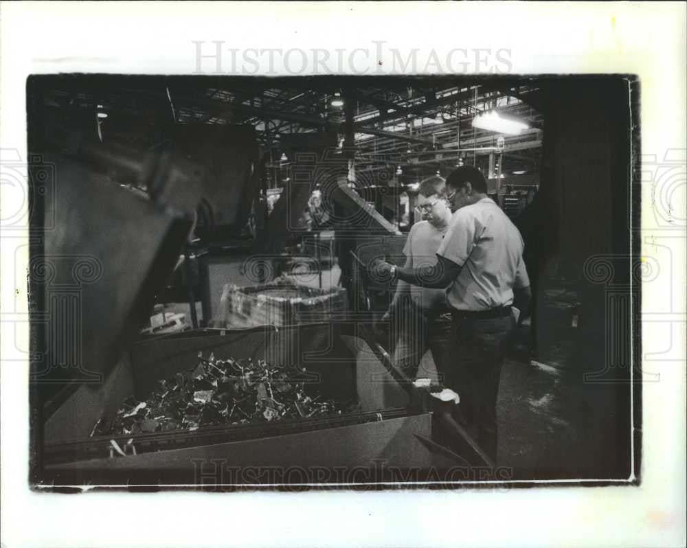 1989 Press Photo Coldwater Plant GM Flint Michigan - Historic Images
