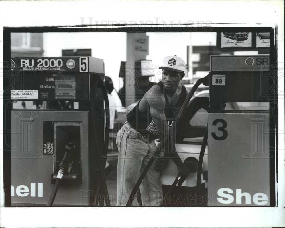 Press Photo Petrol - Historic Images