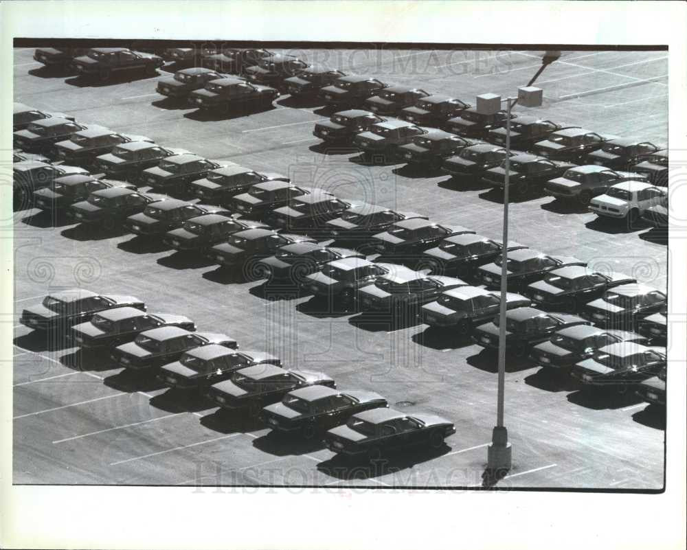 1985 Press Photo General Motors Cadillac assembly plant - Historic Images