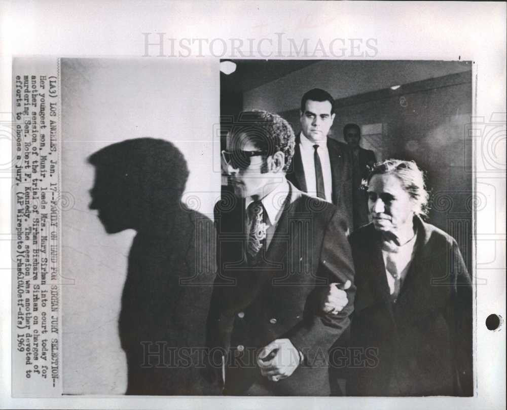 1969 Press Photo Munir Mary Sirhan Trial Sirhan Bishara - Historic Images