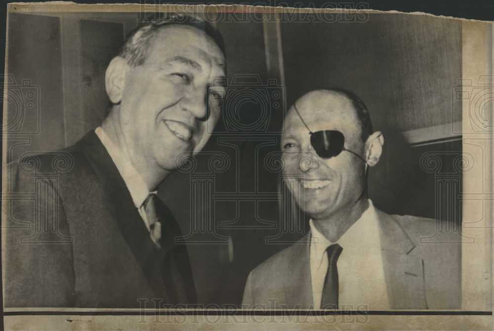 1970 Press Photo Joseph J. Sisco diplomat Moshe Dayan - Historic Images