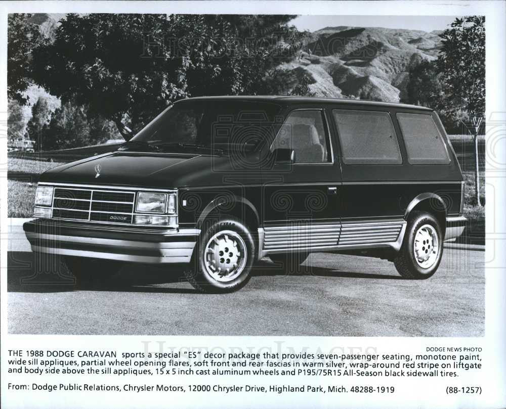 Press Photo 1988 Dodge Caravan - Historic Images