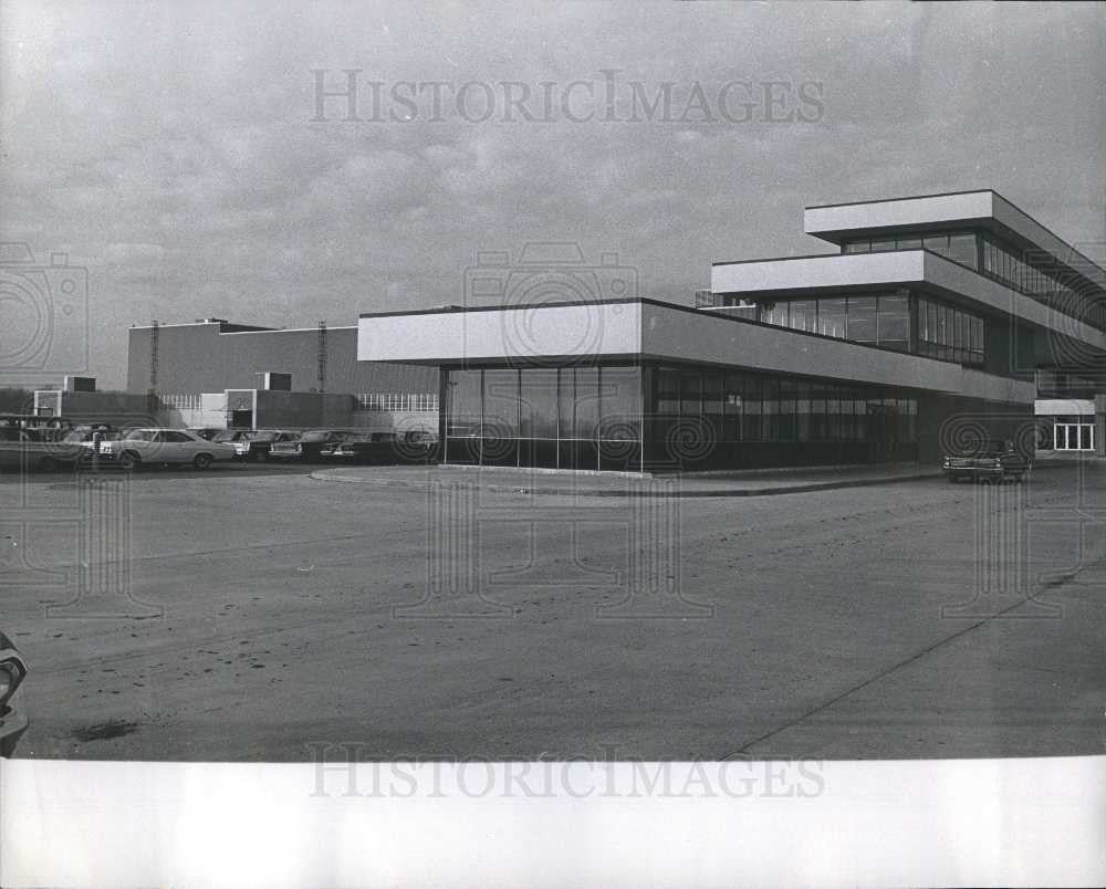 1966 Press Photo Ford Stamping pland buffalo new york - Historic Images