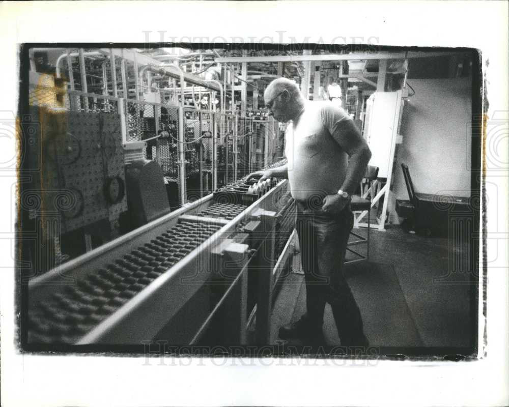 1991 Press Photo Ford Motor Company Romeo Plant Reid - Historic Images