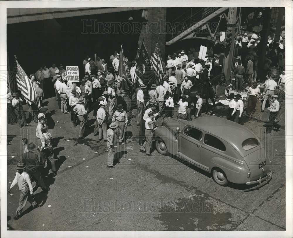 1949 Press Photo ford motors strike - Historic Images
