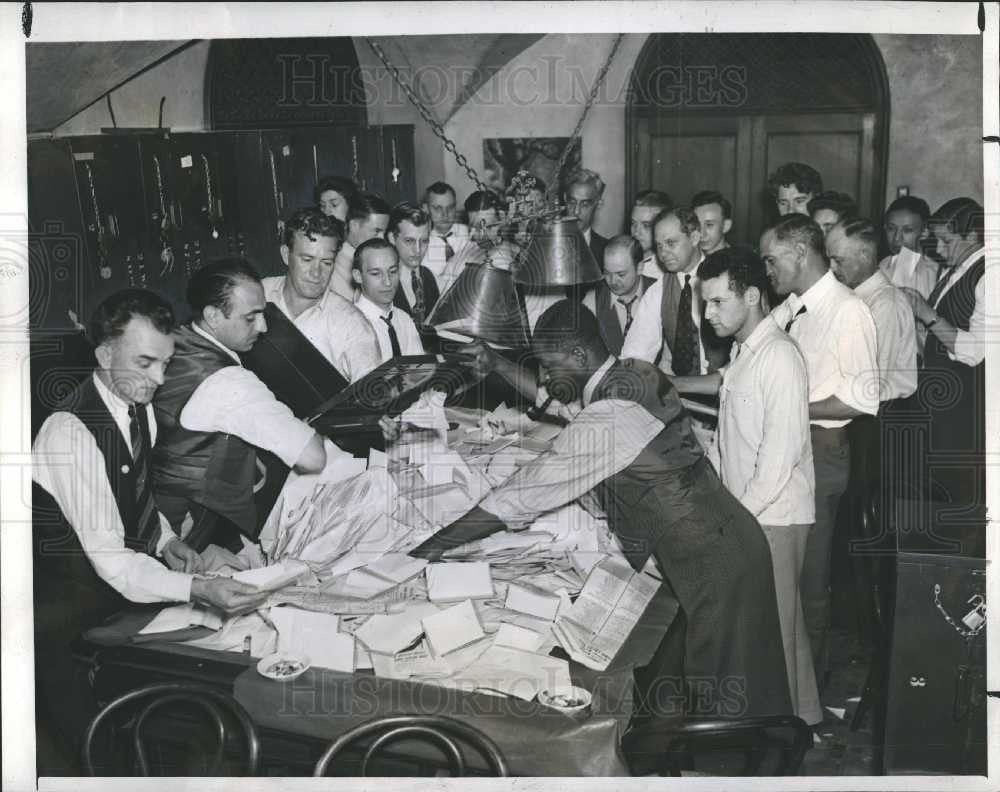 1942 Press Photo Ford motor company - Historic Images