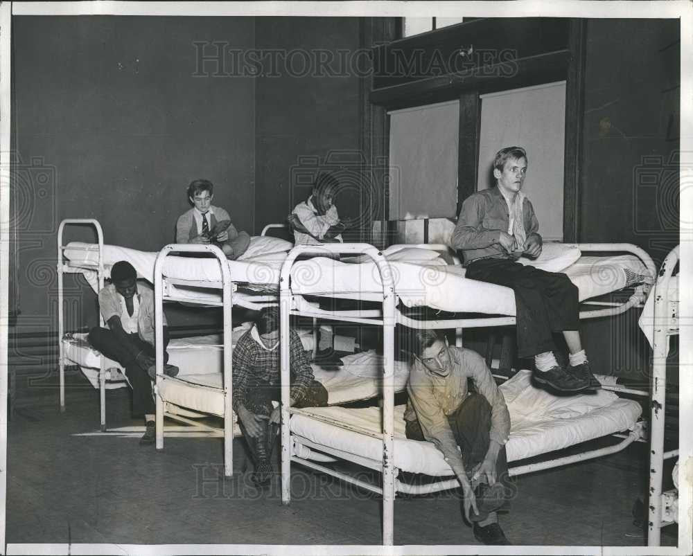 1940 Press Photo This is formitory for teen age boys - Historic Images